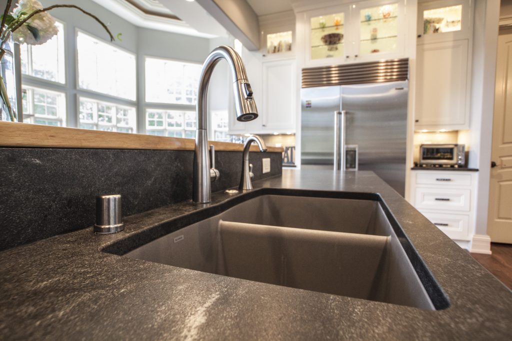 Traditional Transitional Kitchen Remodel by Paul Davis Restoration & Remodeling of Southeast Wisconsin project photo 3