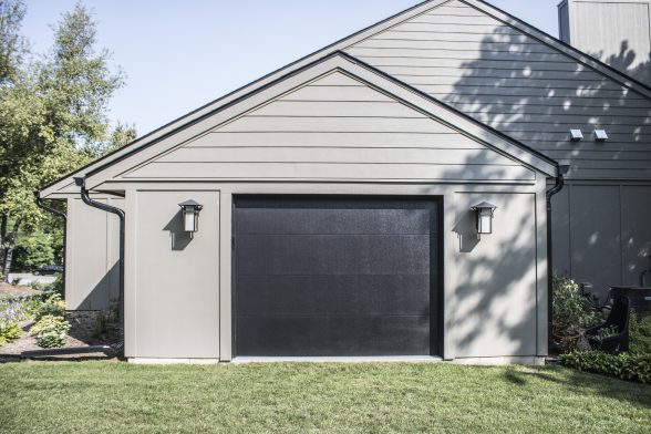 vaulted ceilings in living room